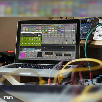 [模拟Bass素材]Puremagnetik Analog Bass Vol.4 [多格式]（1.26Gb）