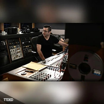 [教程]Pro Studio Live Recording and Guiding a Band to Achieve Their Desired Sound（2.26Gb）