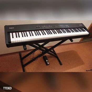 [教程]Udemy Learn ALL the scales and chords on the piano +2 piano pieces（1.24Gb）