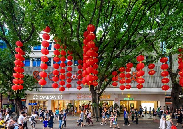 坐北朝南风水中的天字是什么(风水上坐北朝南好还是坐南朝北好)