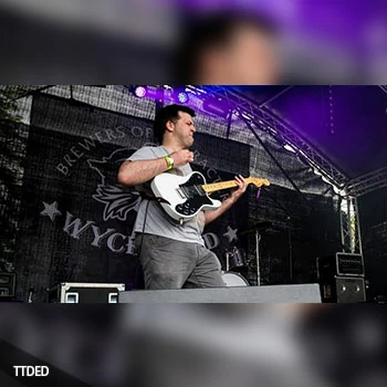 [教程]Udemy How to play Electric Guitar（1.07Gb）