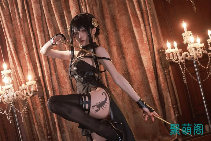 水淼aqua约尔红毛衣和黑礼服图片哪个更好看插图2 水淼aqua约尔红毛衣和黑礼服图片哪个更好看插图2